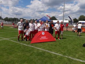 Read more about the article Rot-Weiss Ü60 gewinnt Hessencup