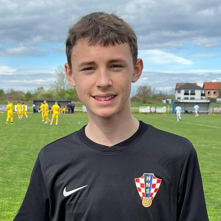 Mehr über den Artikel erfahren Vincent Boksic von unserer U14 unter den besten Kroaten Deutschlands